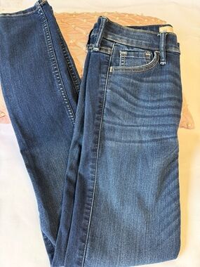 Hollister super skinny high-rise dark jeans available in a size 3 regular